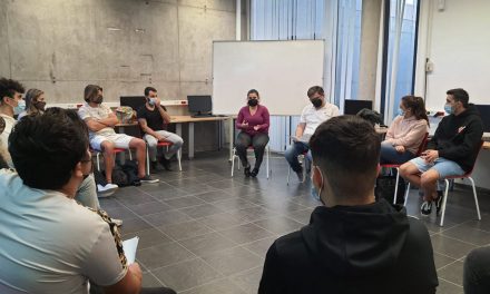 Candelaria promueve la participación juvenil con un nuevo encuentro con la alcaldesa 