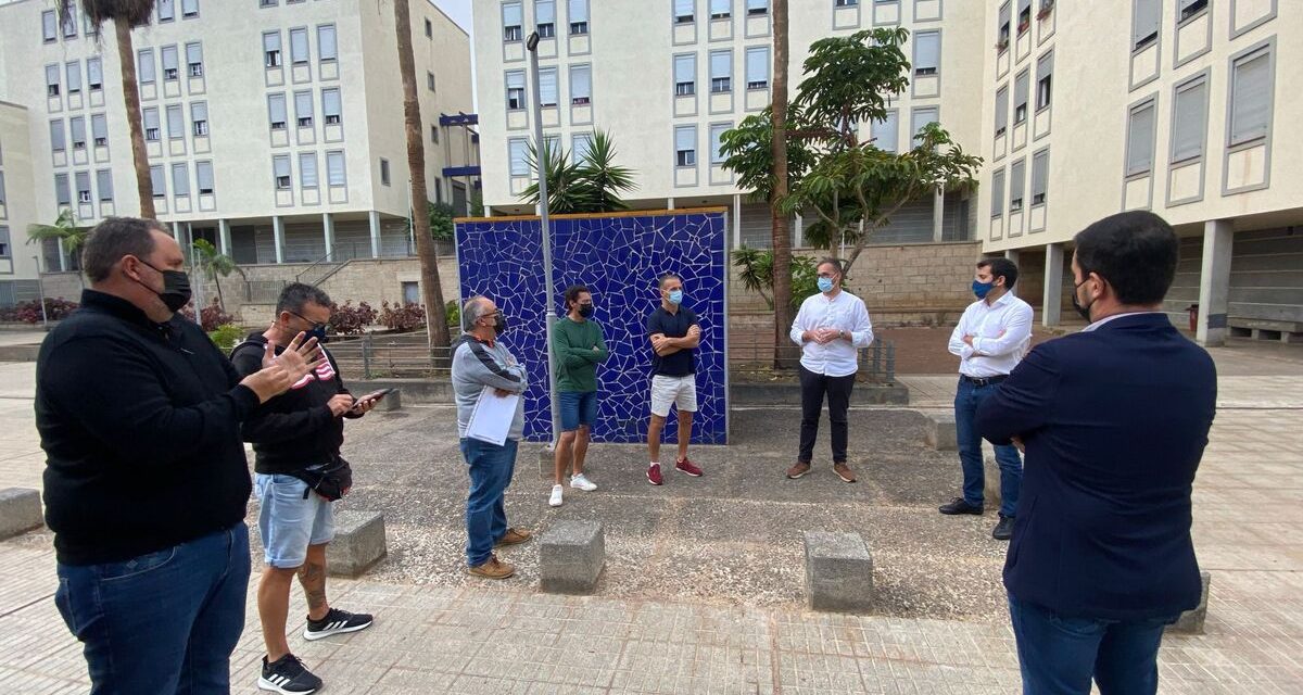 Santa Cruz firmará este mes la rehabilitación sostenible de 381 viviendas en Añaza 