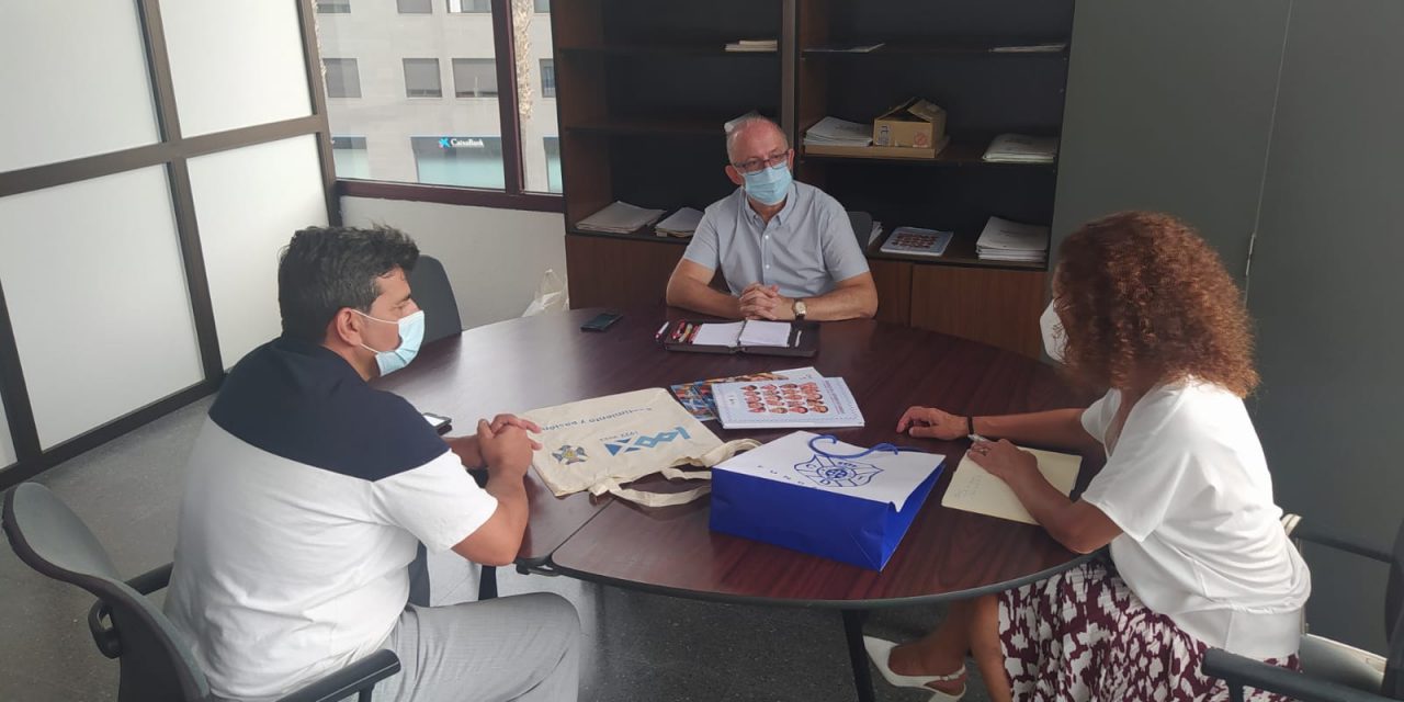 Puerto de la Cruz acogerá la exposición itinerante “La Historia del CD Tenerife a través de sus licencias (1944-1987)”  