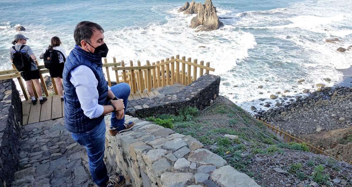 Finaliza la obra de acondicionamiento y mejora del acceso a la playa de Benijo 