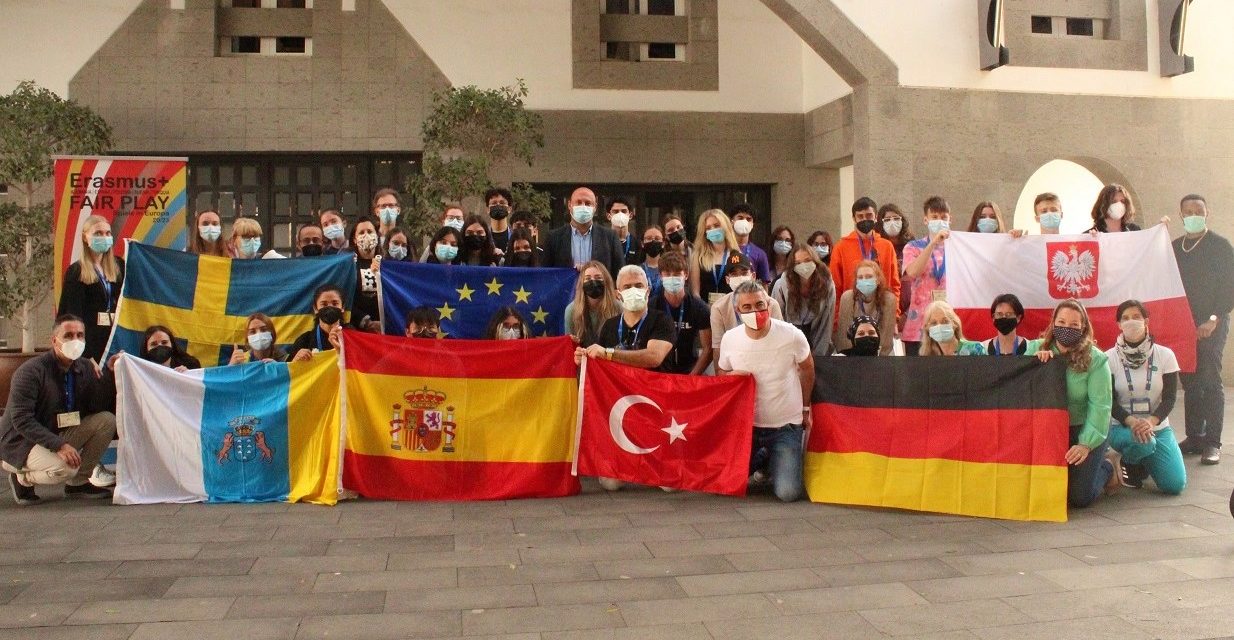 El Ayuntamiento agasaja a 40 estudiantes del Erasmus + provenientes de Polonia, Suecia, Alemania y Turquía 