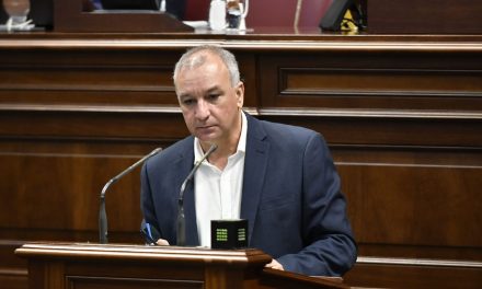 Claves del discurso del portavoz parlamentario de Nueva Canarias (NC), Luis Campos. ￼ 