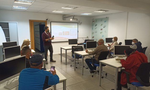 Inician los talleres prácticos del proyecto “Brecha Digital”  