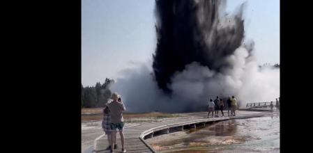 Caos en Yellowstone, Explosión Desata Temor de Despertar Al volcán más grande del mundo.