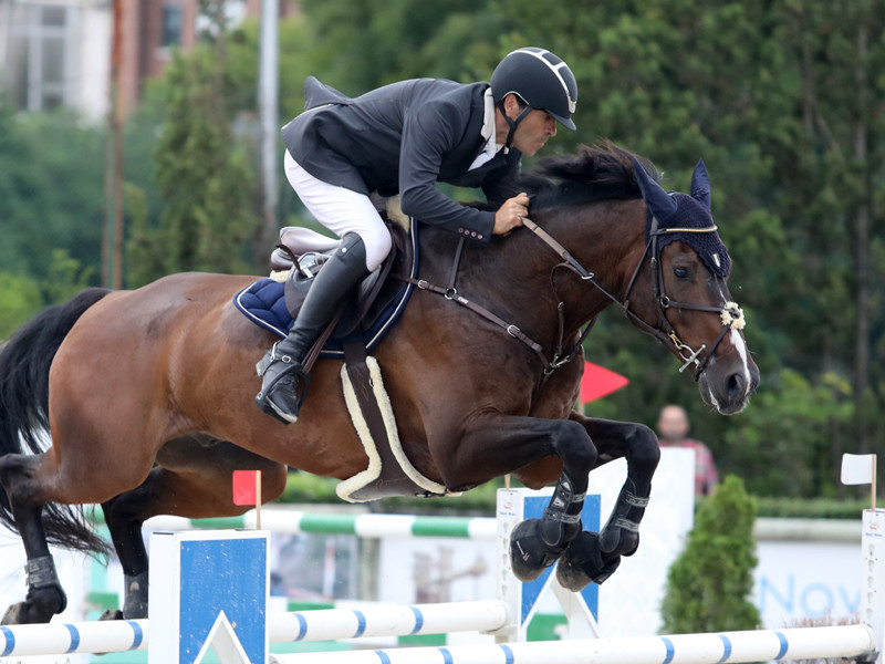 Gonzalo Cardona Torres se proclama campeón absoluto de Canarias tras lograr el oro en la XXIX edición del campeonato insular de salto de obstáculos.