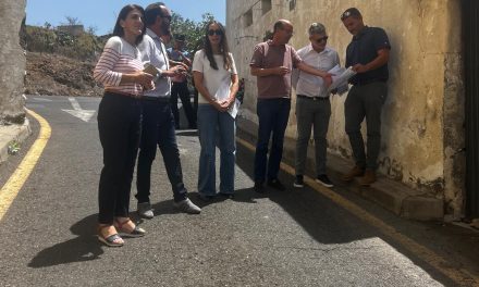 Comienzan las obras en el saneamiento interior de Chío y su conexión con el colector.