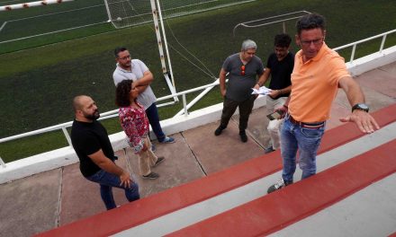 EL AYUNTAMIENTO DE LOS SILOS INVIERTE MÁS DE 200.000 EUROS EN LA RENOVACIÓN DE LA ILUMINACIÓN DEL ESTADIO JUAN VALIENTE.